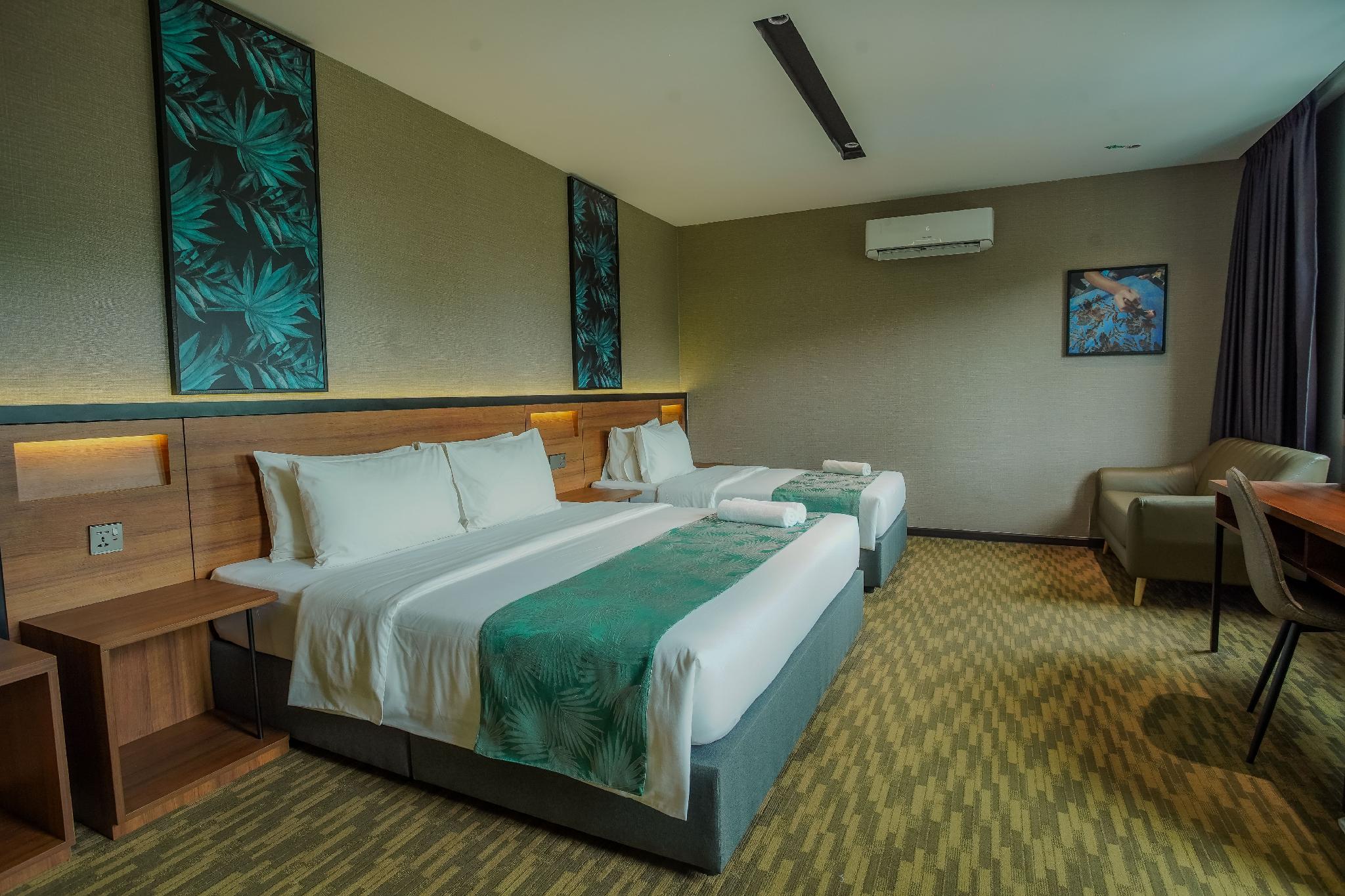 NB HOTEL 14/25