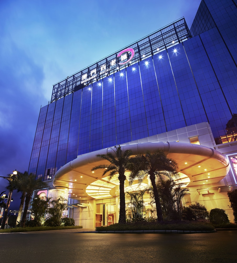Broadway Macau 3/50