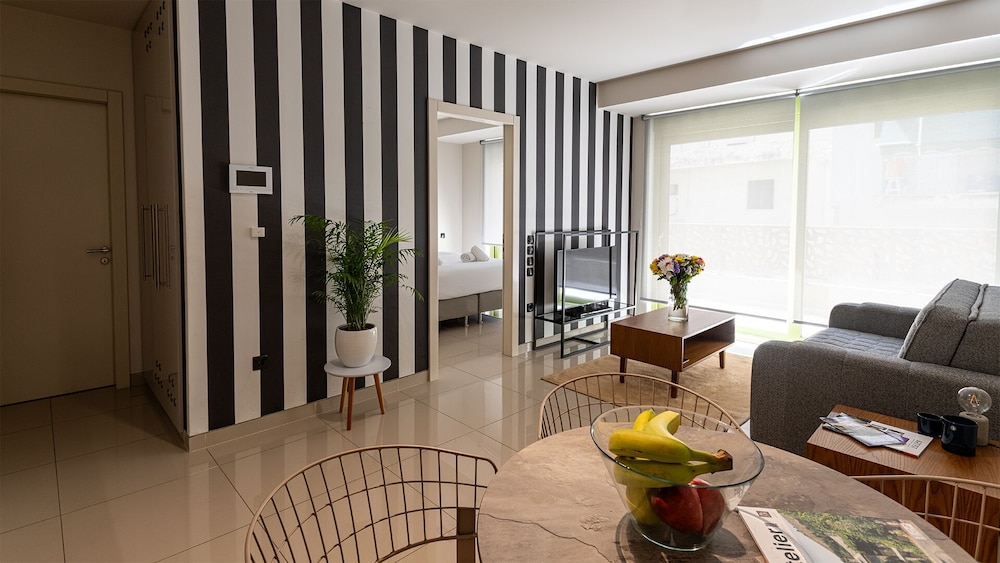 Athens Mosaico Suites And Apartments 31/50