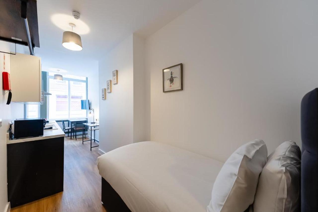 8 STANLEY STREET 10/17