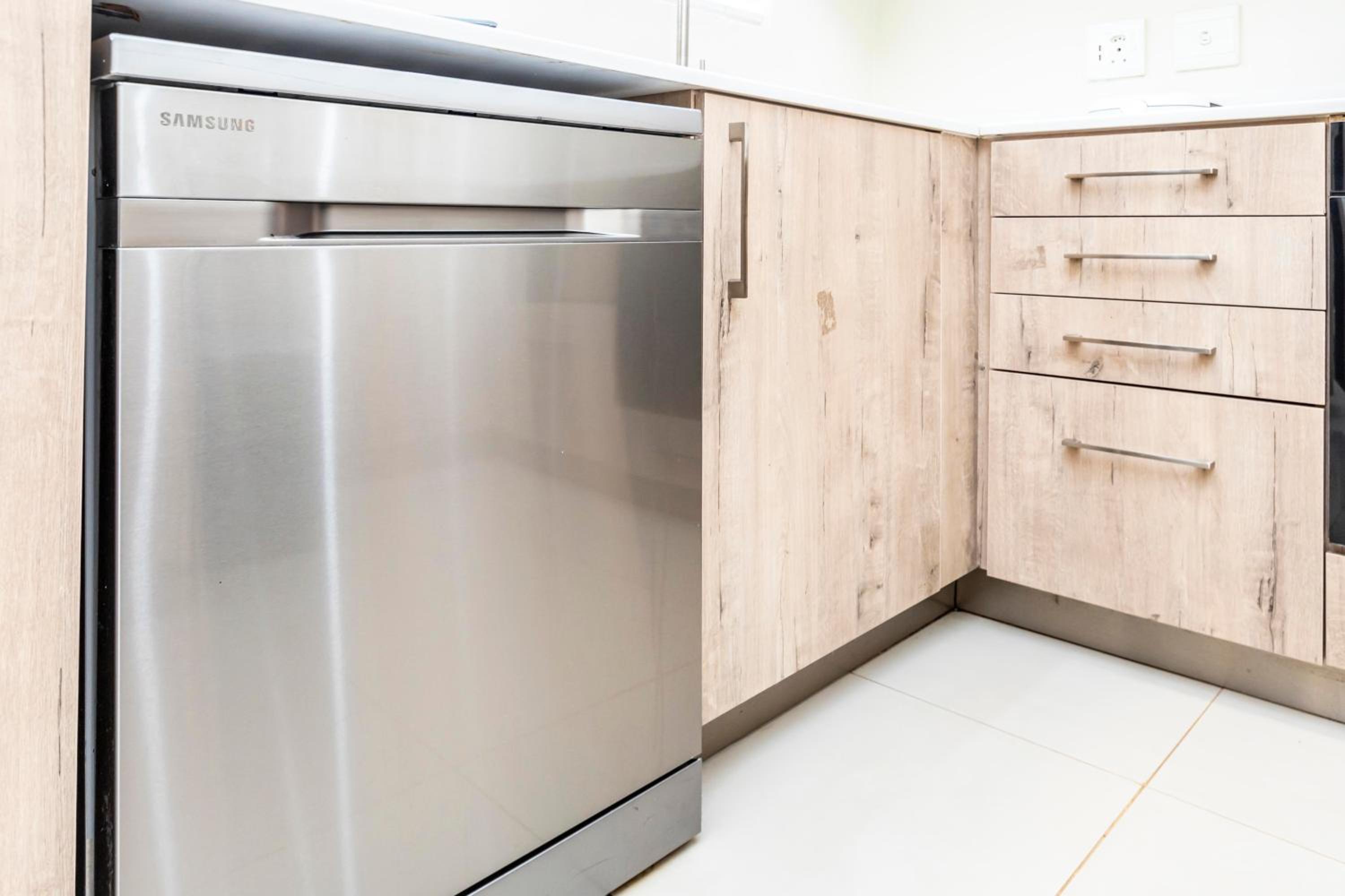 Modern Executive Unit 22/50