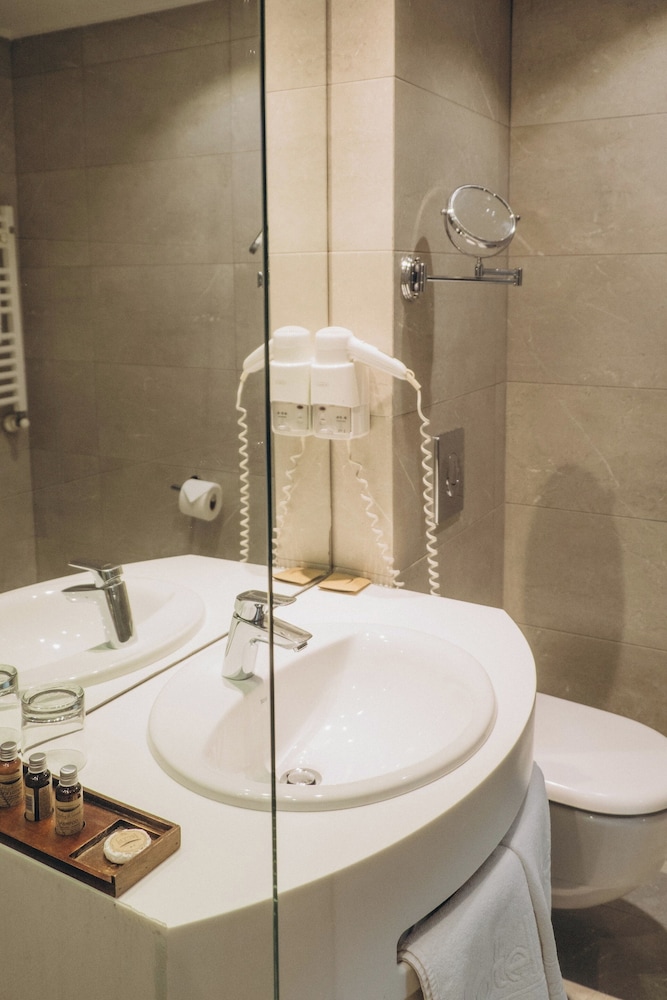 غرفة قياسية مفردة، Coste Hotel 5/6