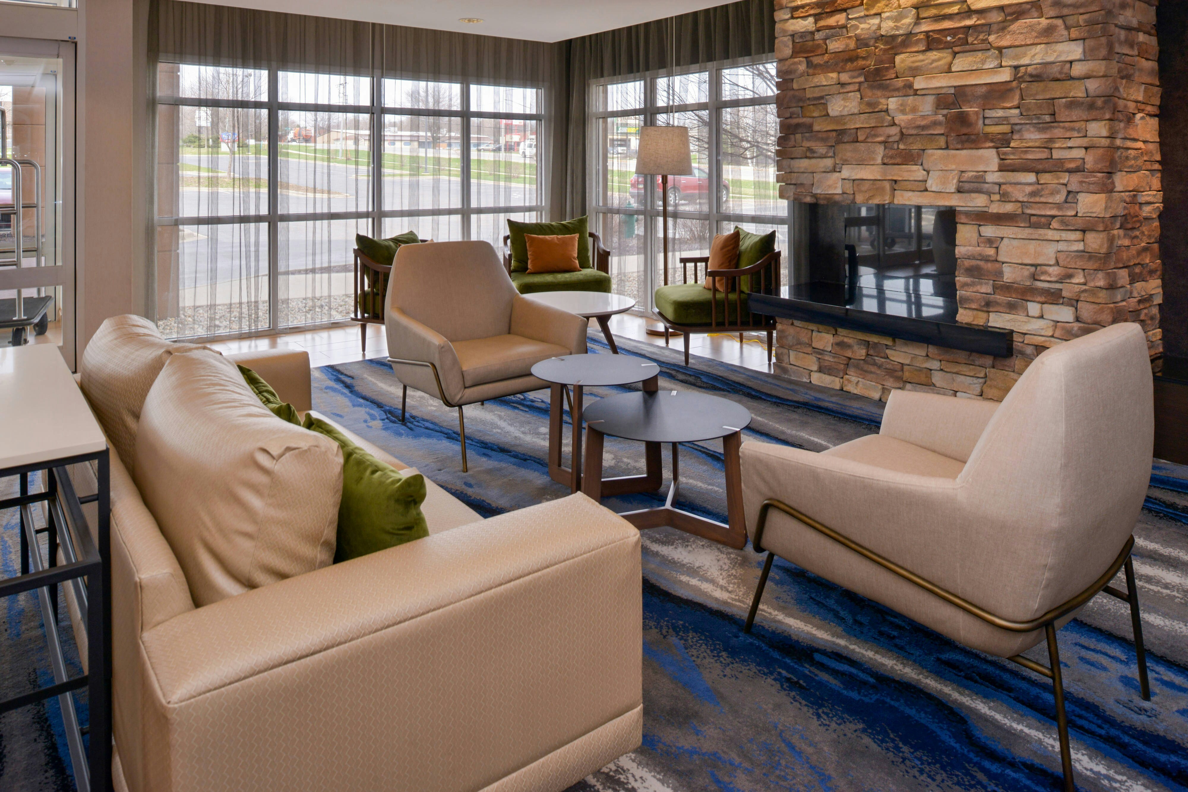 Fairfield Inn And Suites Cedar Rapids 12/25