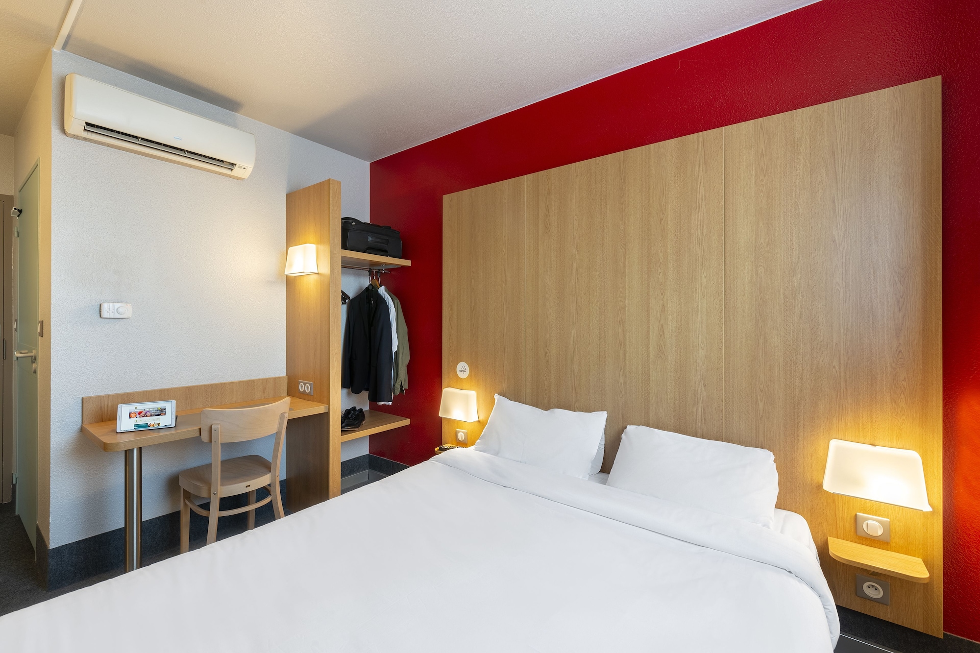 Room at B&B Hotel Cholet Sud, CHOLET