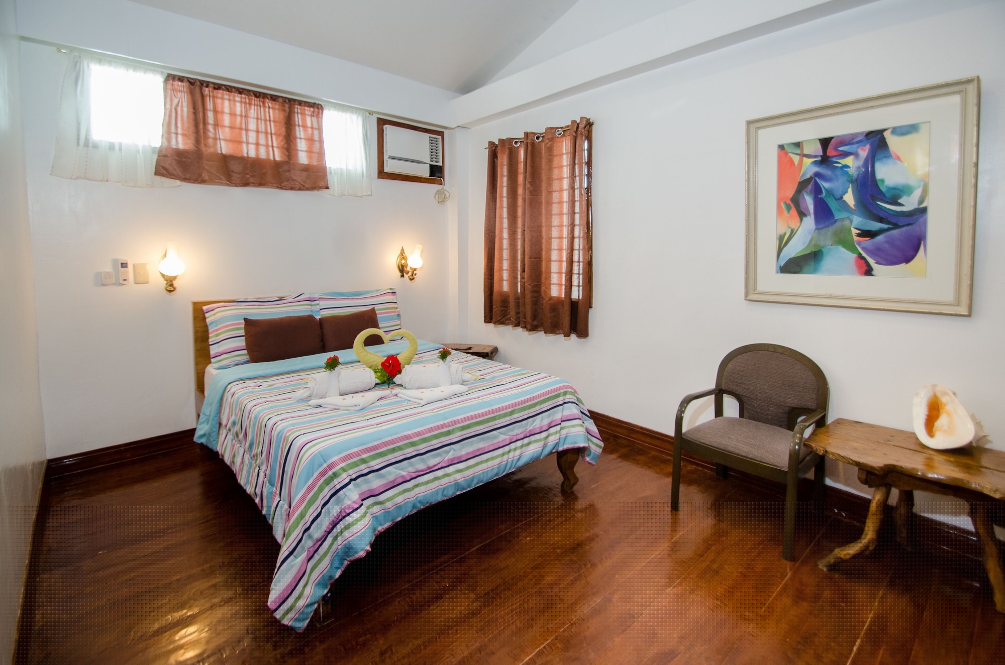 Superior Partial Seaview