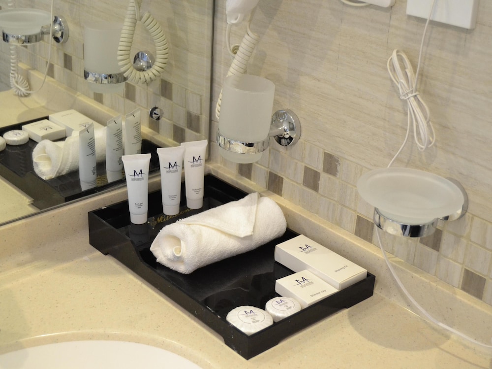 Better Living Hotel Apartments 27/29