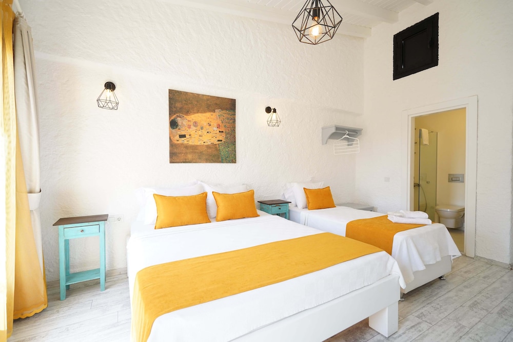 Portakal Cicegi Alacati 18/50