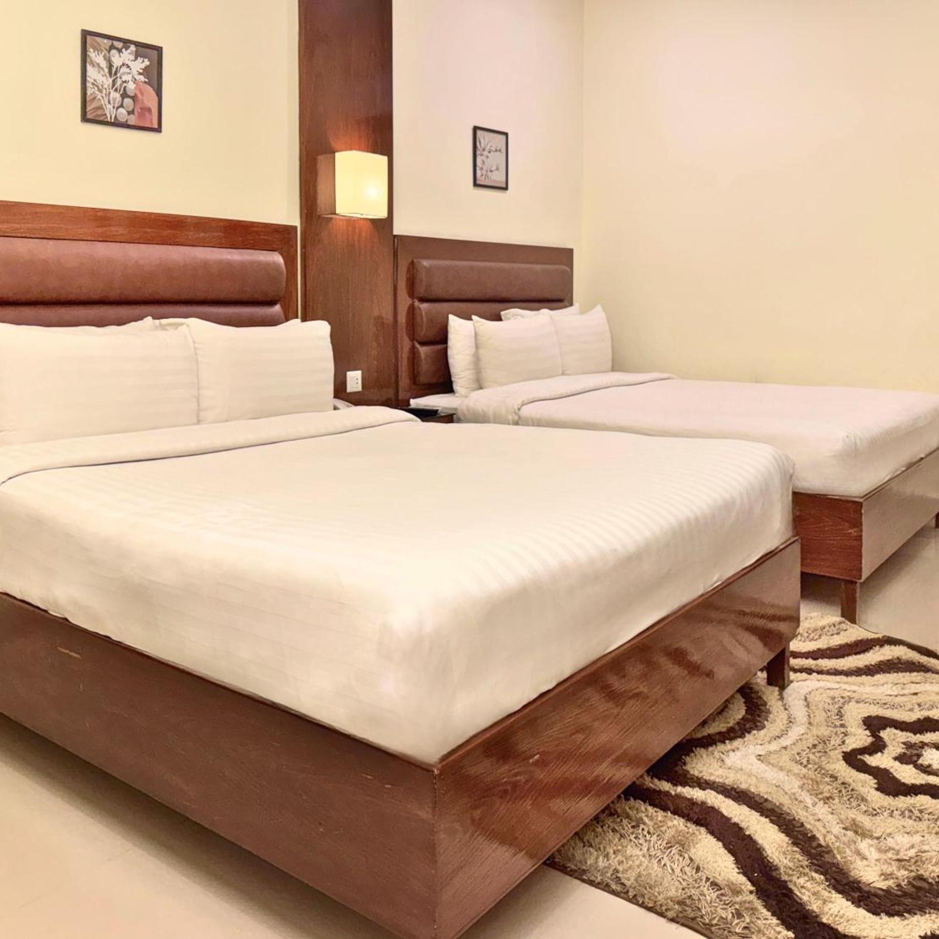 Hotel One Dera Ghazi Khan 7/30