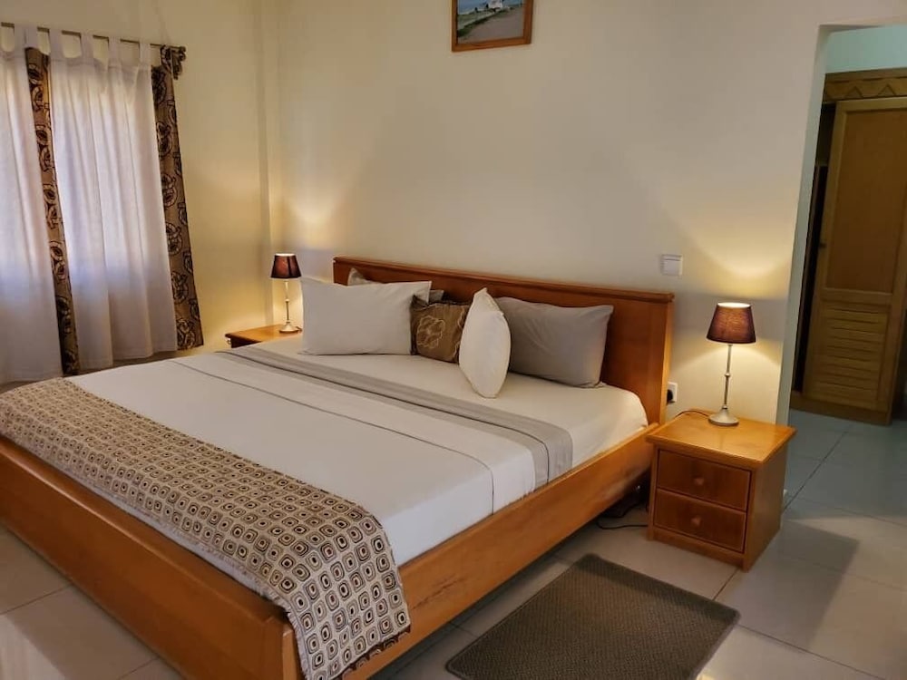 Elmina Bay Resort 12/50