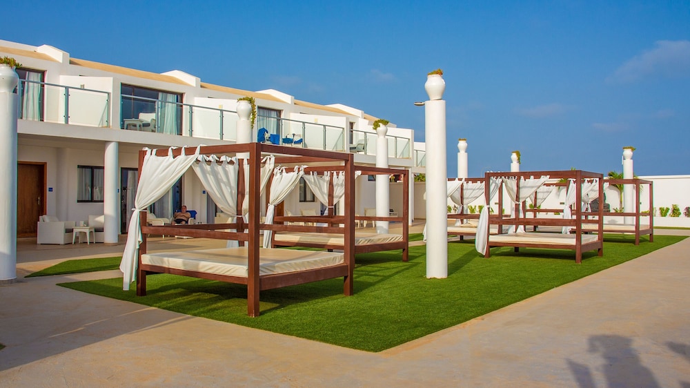 Hotel LIVVO Budha Beach 66/70