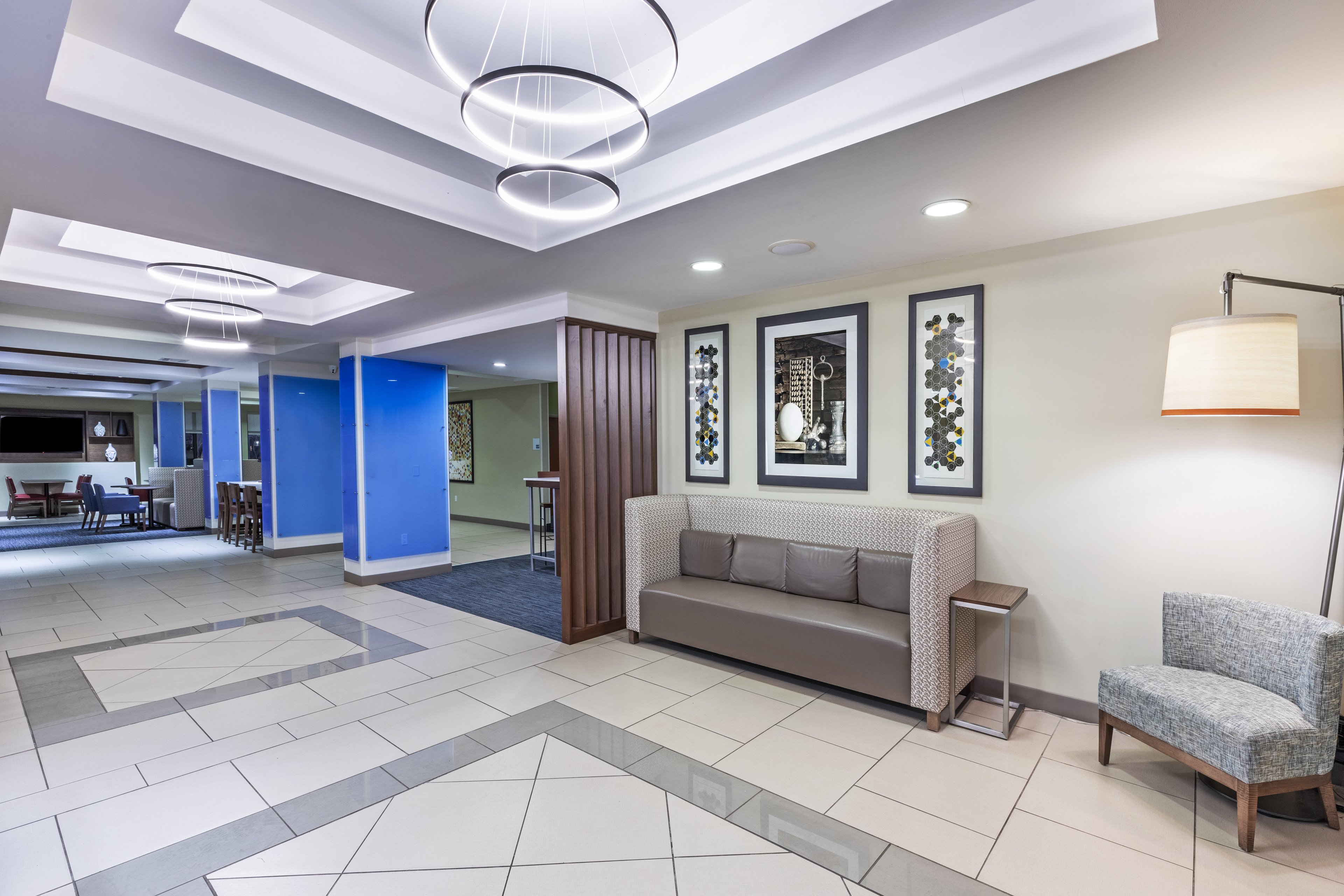 Holiday Inn Express Hotel And Suites Pryor 41/53