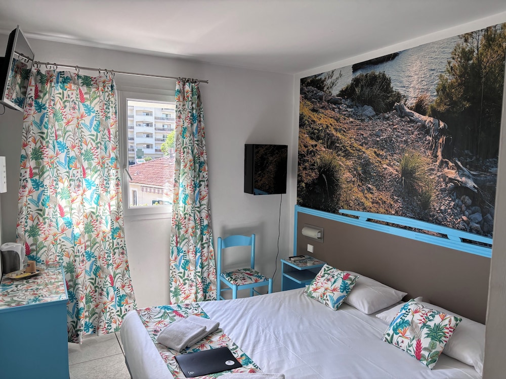 HOTEL DE LA MER 14/50