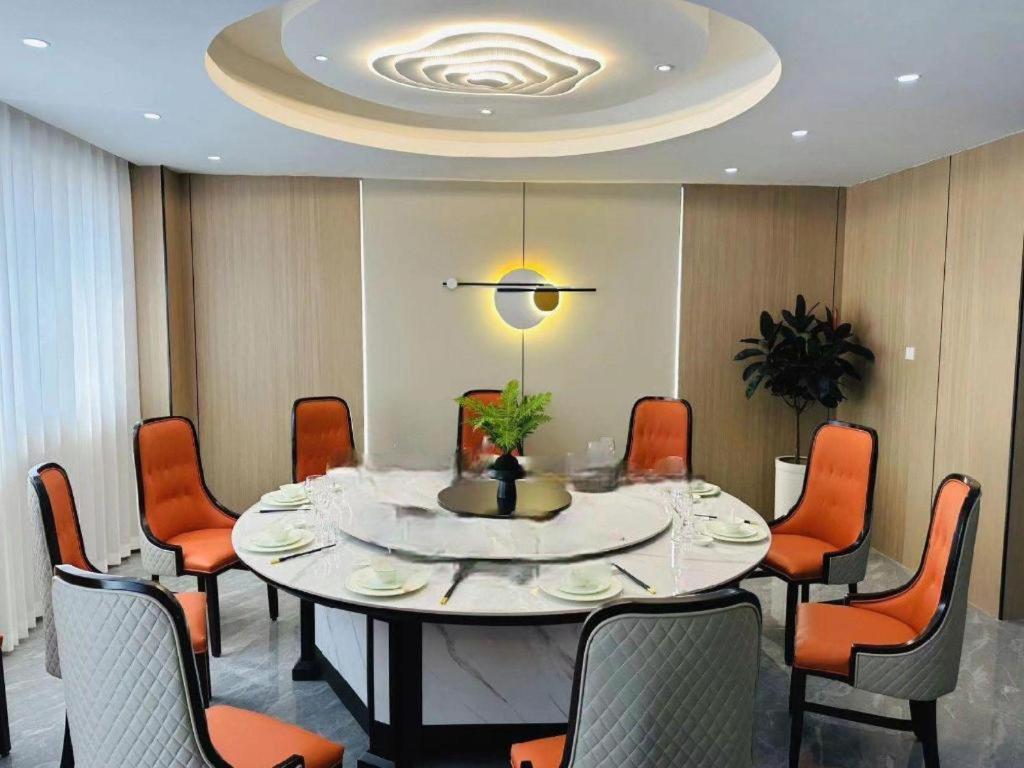 Vienna Hotel (Yangzhou Wenchang Pavilion) 26/40