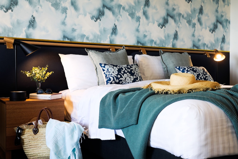 Coogee Bay Hotel Boutique 24/75