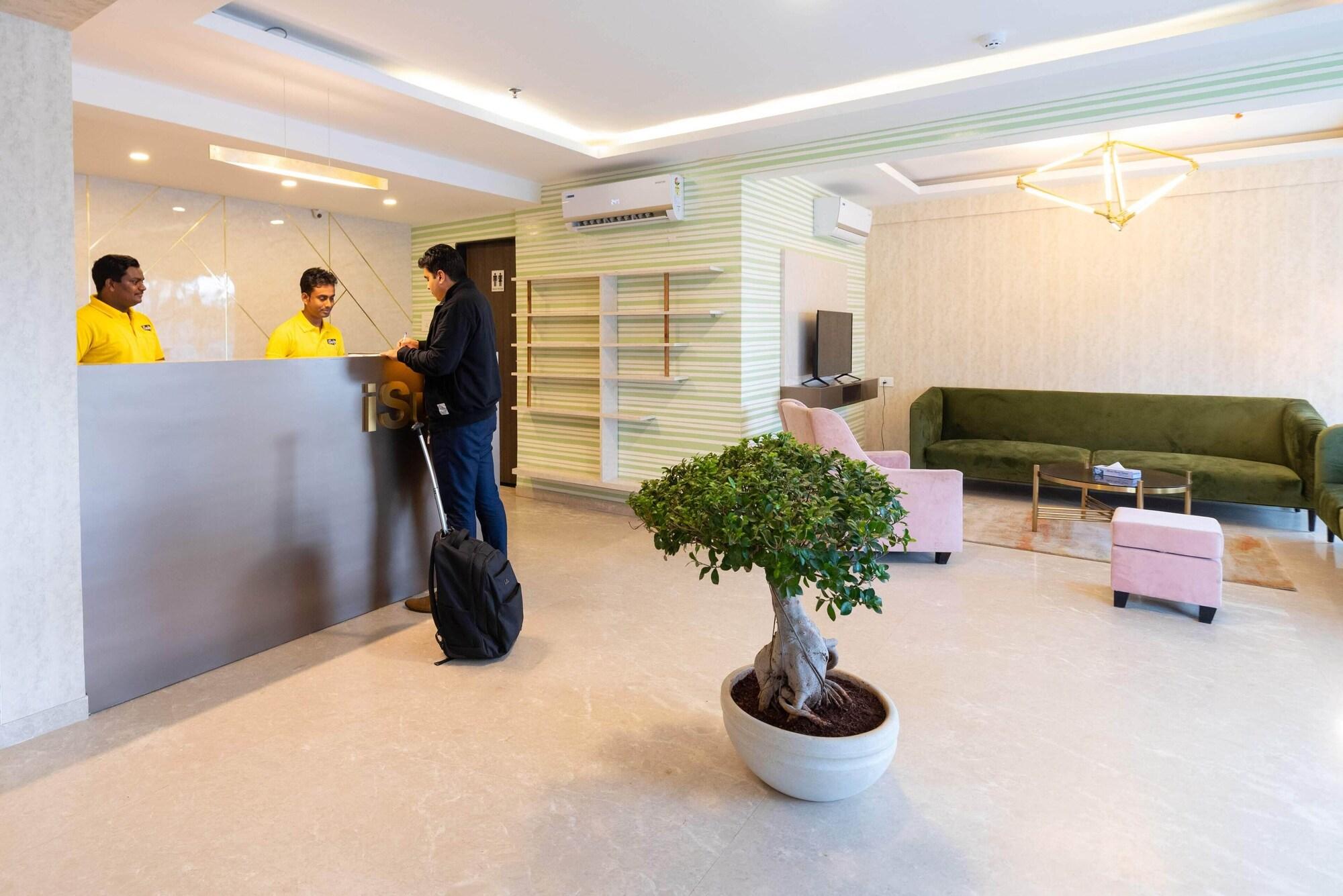 StayBird - B Suite, Business Hotel, Kharadi (ex I suite Beacon) 3/52