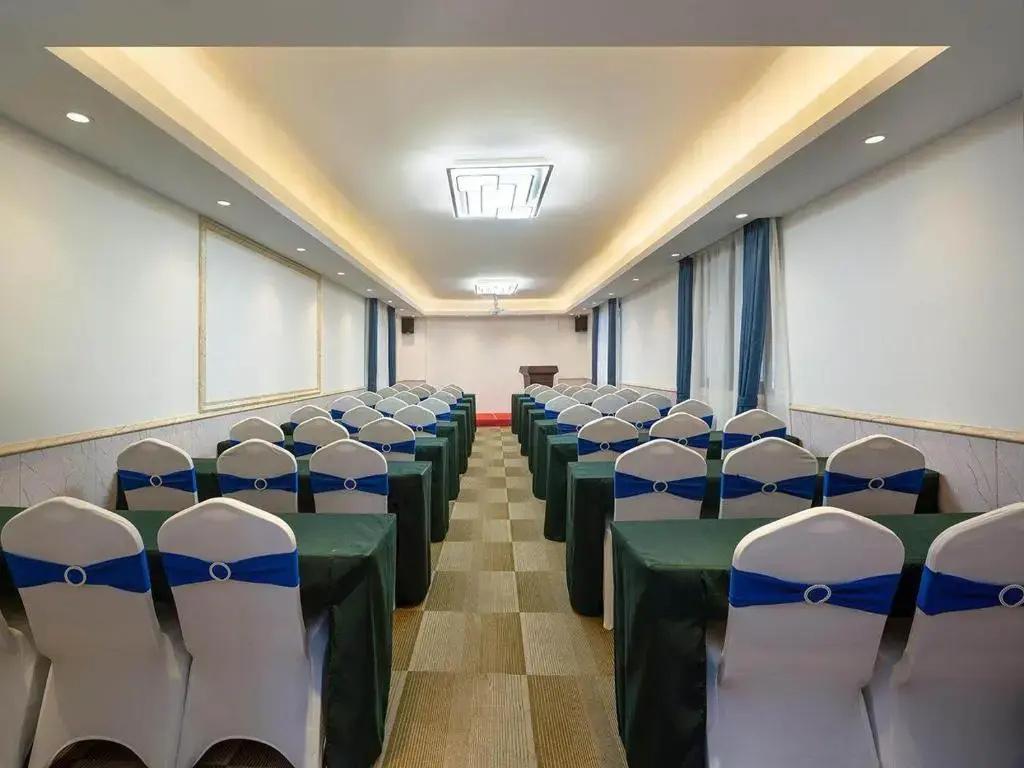 Kyriad Marvelous Hotel (Suzhou Nanyuan Road Metro Station) 24/26