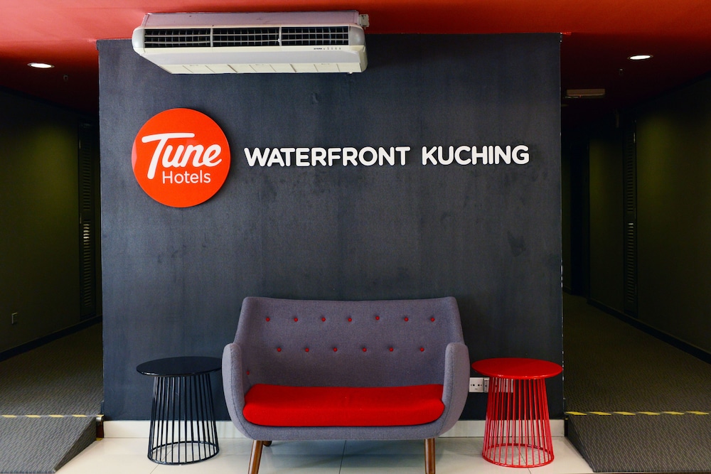 Tune Hotel Waterfront Kuching 34/39