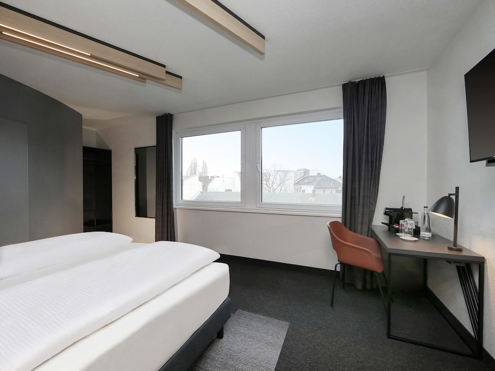 PREMIUM, KING BED