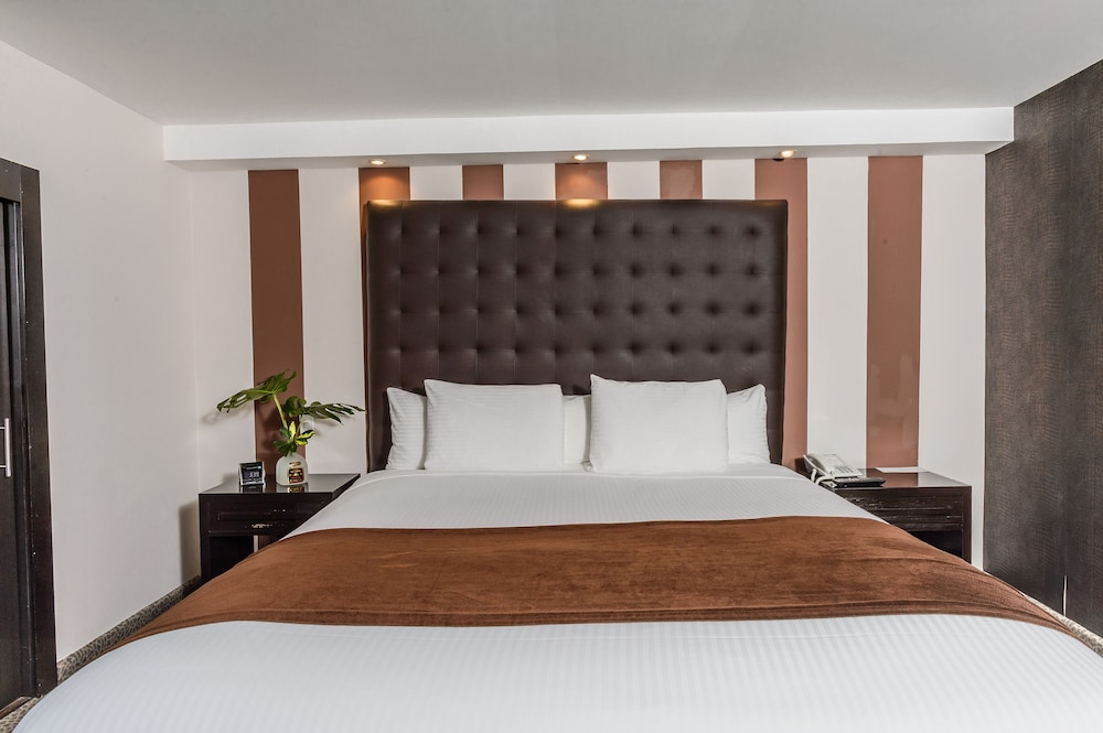 Riande Urban Hotel 12/71
