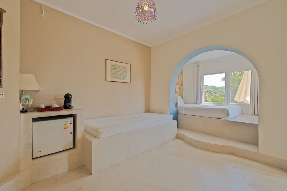 Kelyfos Hotel Bungalows and Suites 5/50