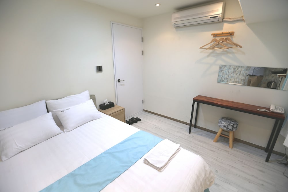 Must Stay (ex. Seoul Backpackers) 14/47