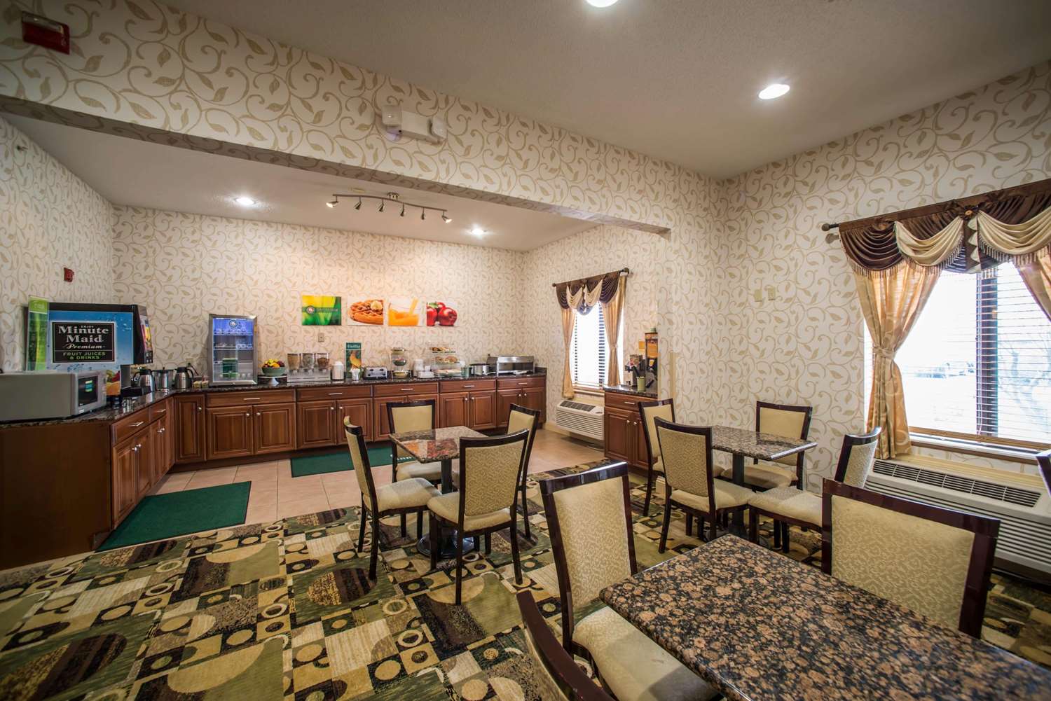 Quality Inn Litchfield Route 66 27/36