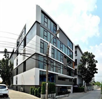 Fullrich Residence 3/32