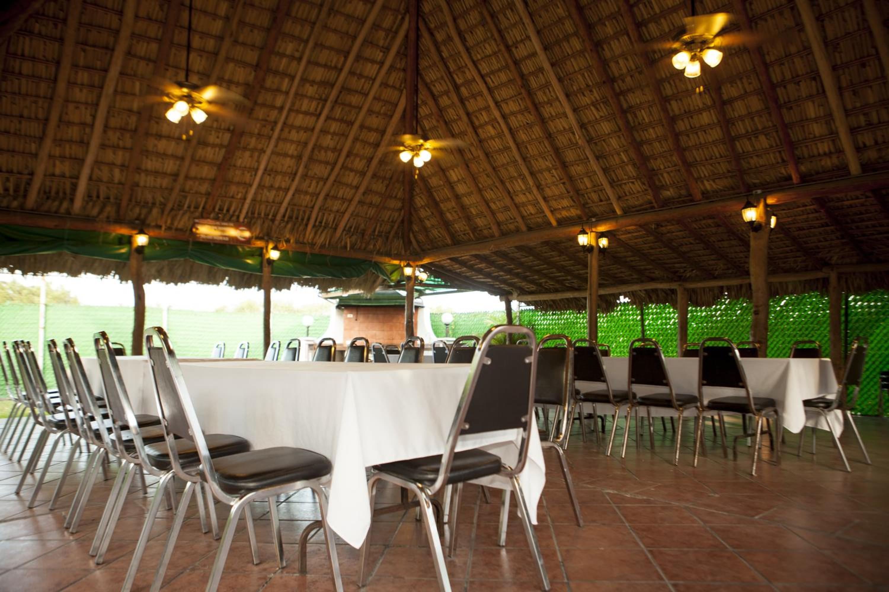 Hotel Paradise Inn 25/46