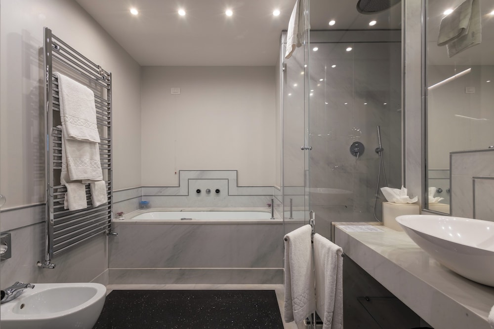 Ponte Vecchio Suites & Spa 48/49