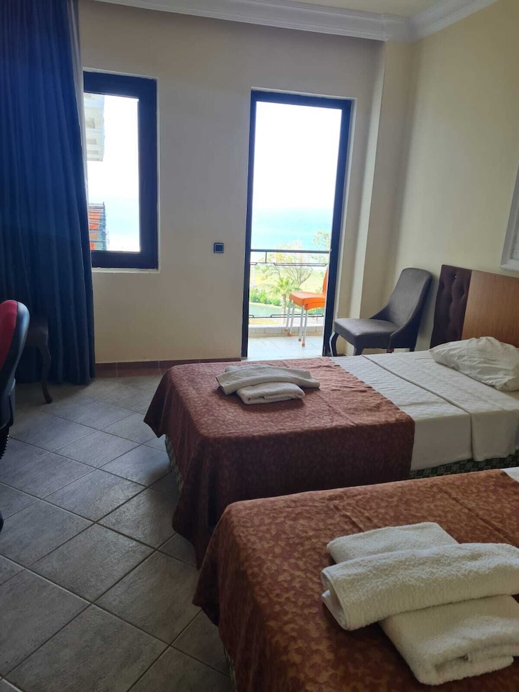 Hotel Sun Fire Beach 24/57