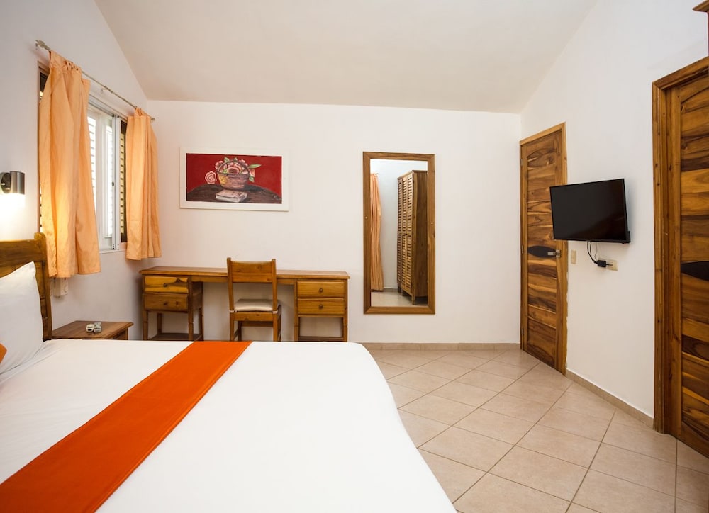 Albachiara Hotel 33/75