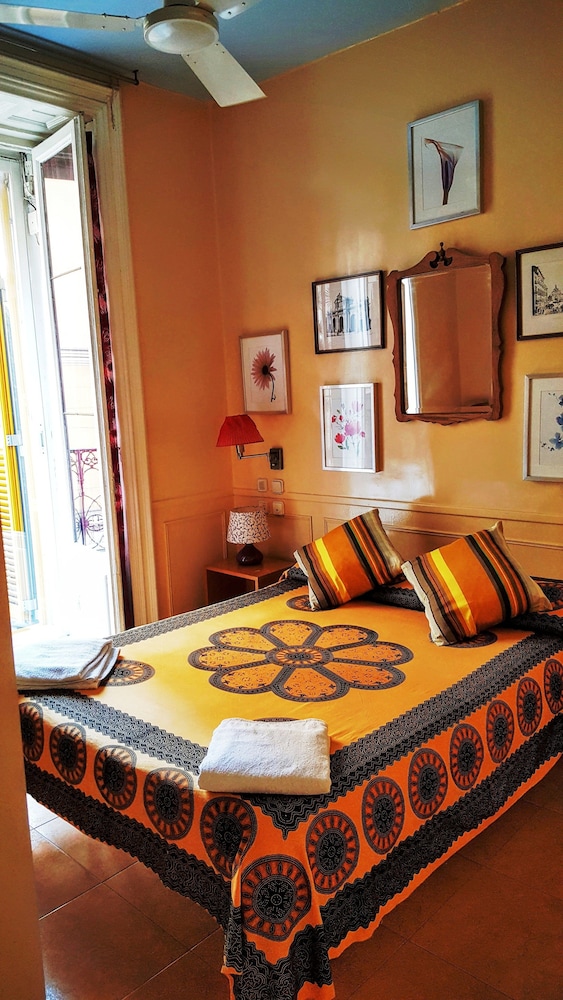 Hostal La Fontana 6/65