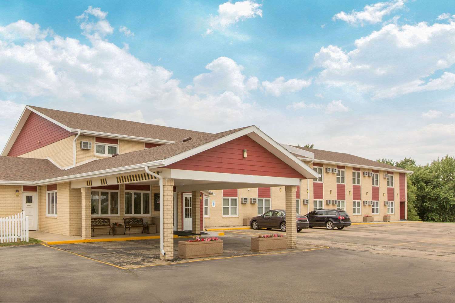 Days Inn by Wyndham Denison IA 1/7