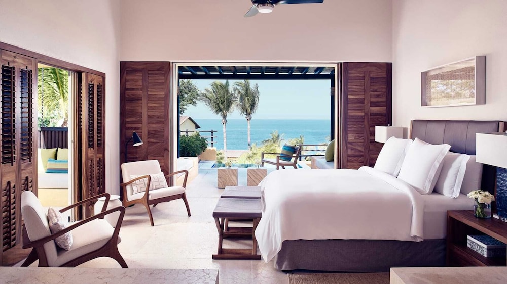 Four Seasons Resort Punta Mita, Mexico 27/85