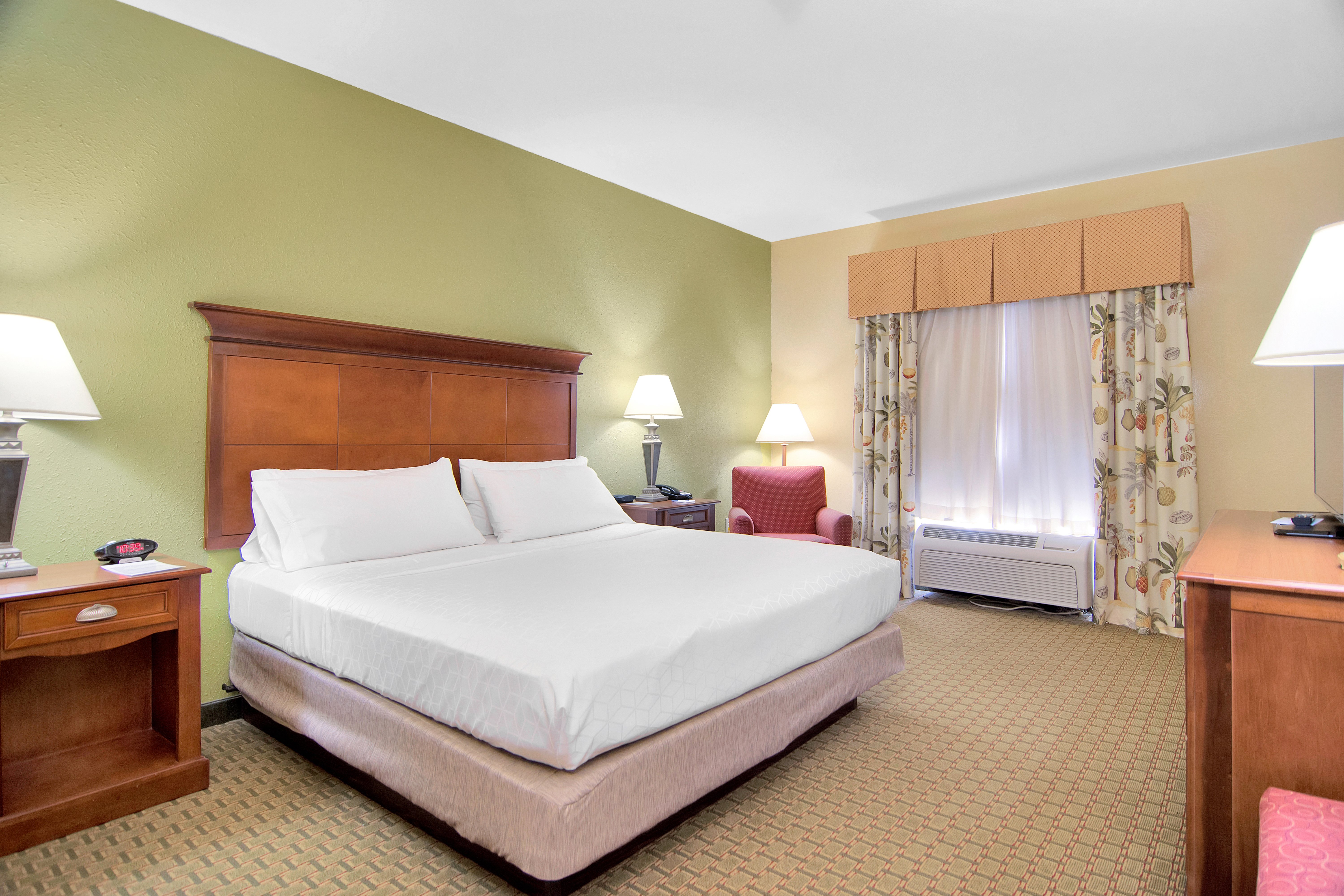 Holiday Inn Express Hotel And Suites Dfw West Hurst 14/74