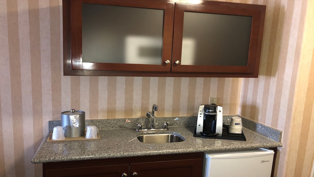 Holiday Inn Express & Suites Lathrop 49/61
