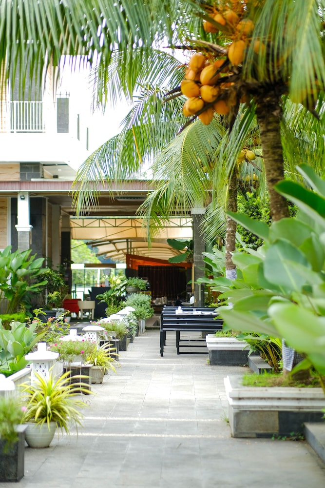 Pancur Gading Hotel and Resort 31/37
