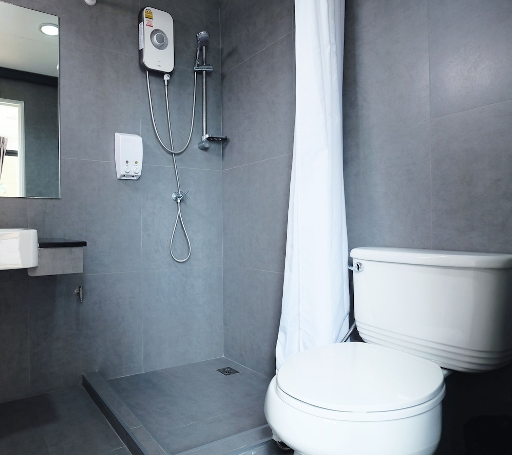 Wayha Hostel Don Mueang Airport 12/66