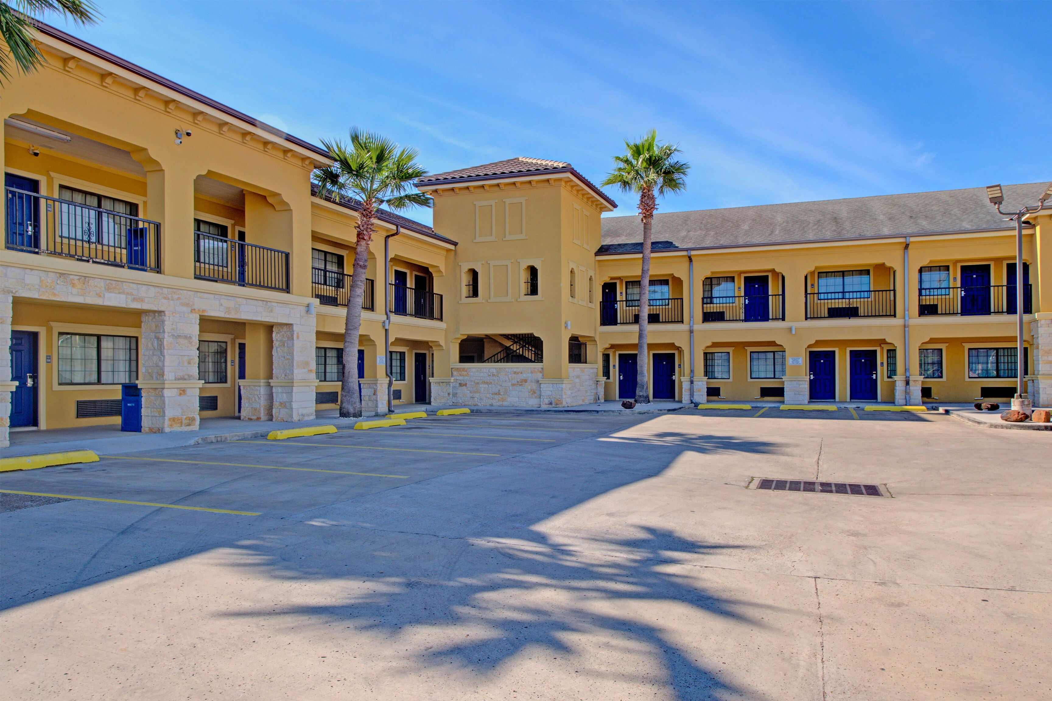 Weslaco Inn by Capital O Near Mercedes 48/56