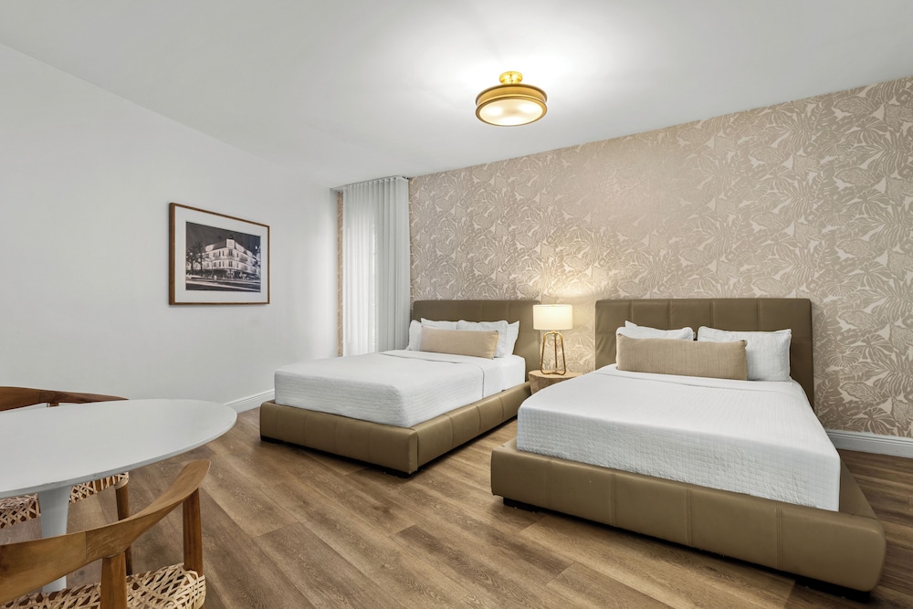 STUDIO, DOUBLE BED