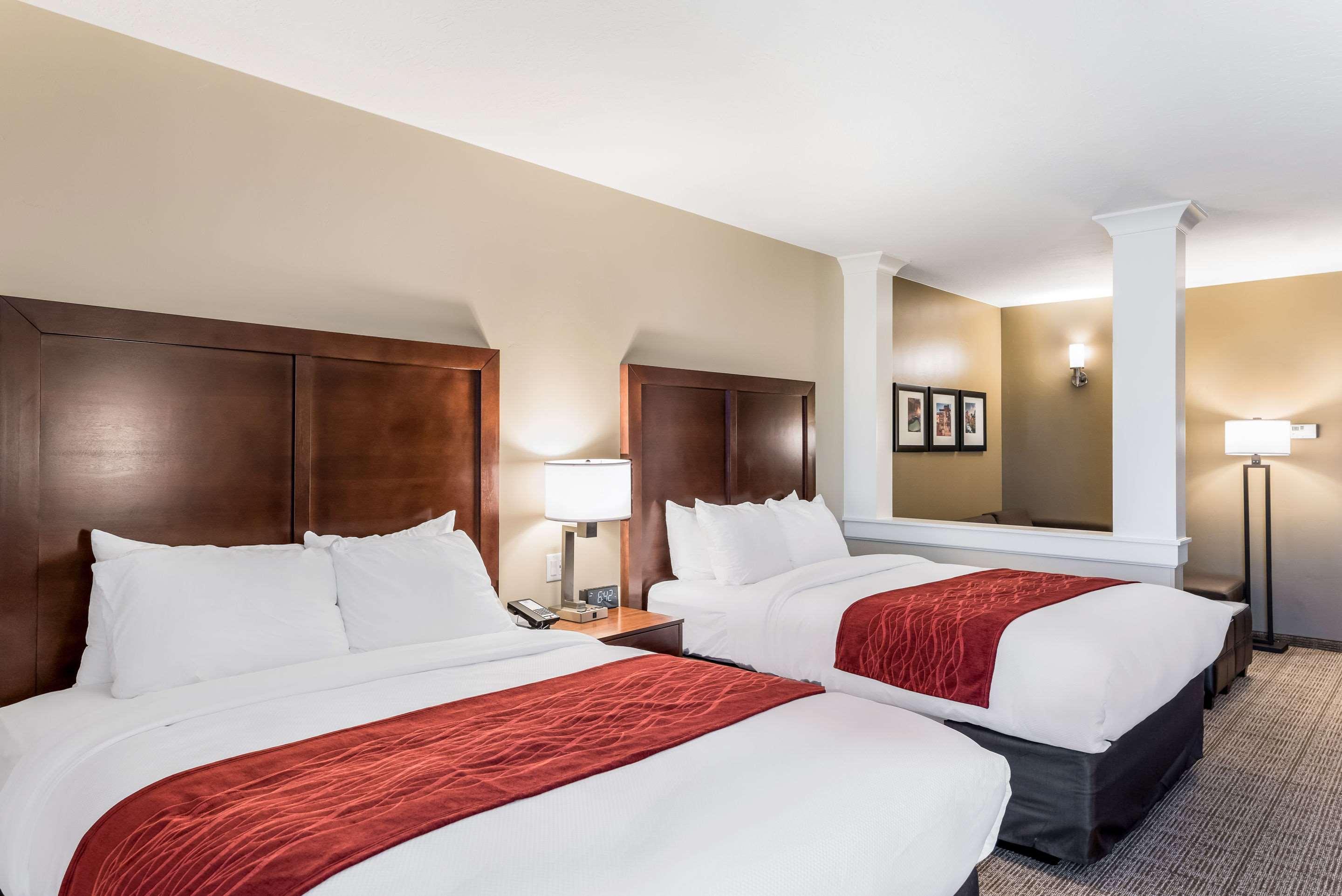Upgrade, Suite, 2 Queen Beds