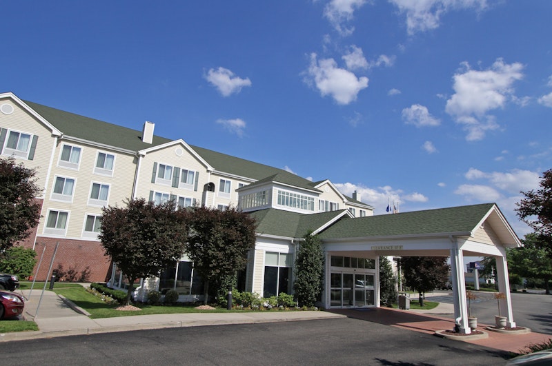 Hilton Garden Inn Westbury 24/25