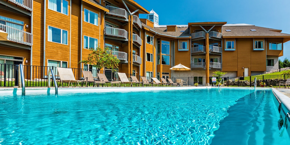 The Lodge at Cedar River Shanty Creek Resort 19/23