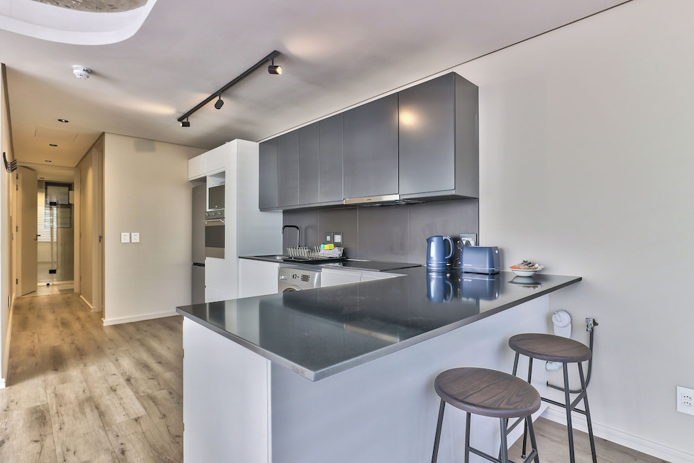The Quarter Apartments 6/50