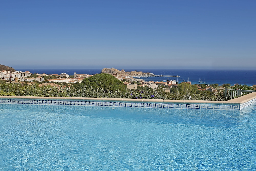 Hotel Funtana Marina 25/32
