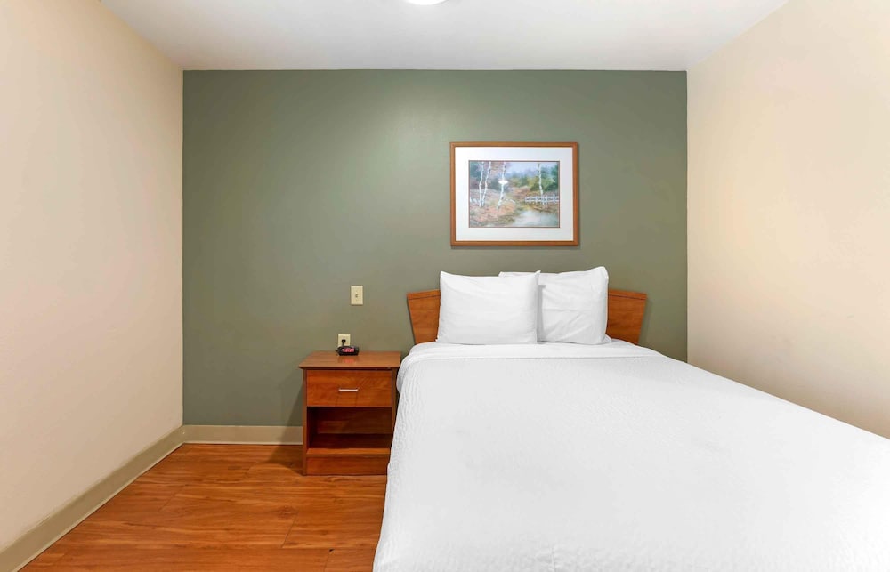 Extended Stay America Select Suites - Indianapolis - Greenwood 18/50