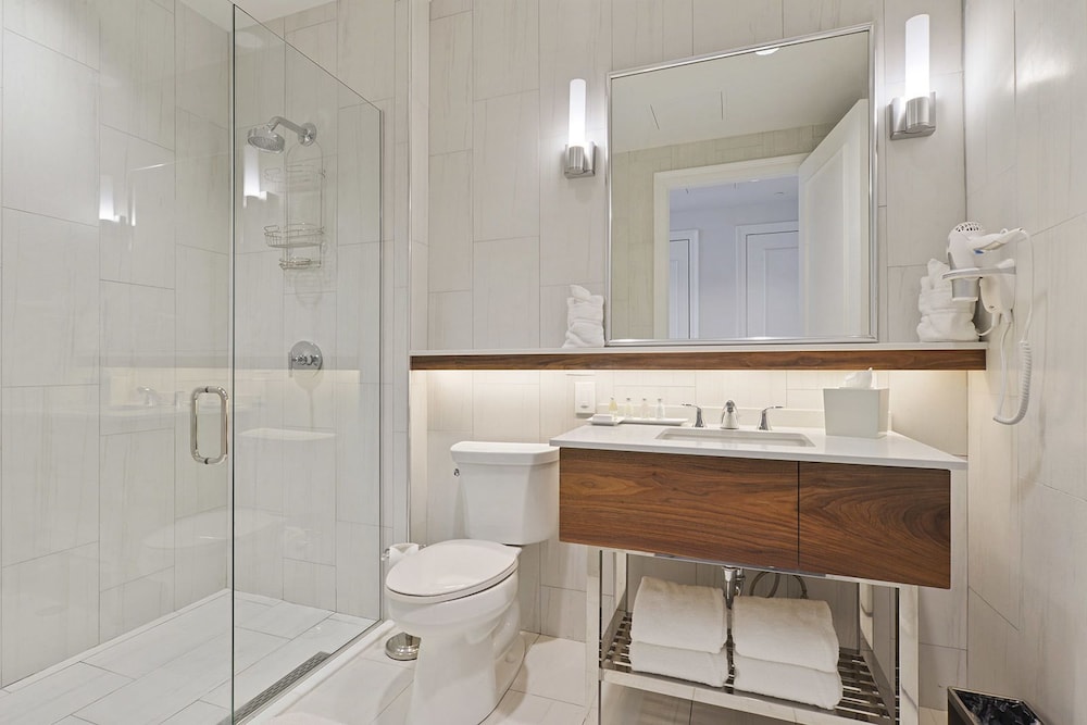 Pelham Hotel New Orleans 36/40