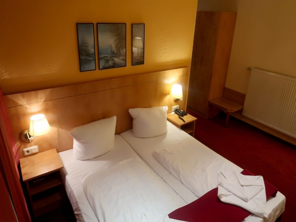 Hotel Adler Leipzig 15/62