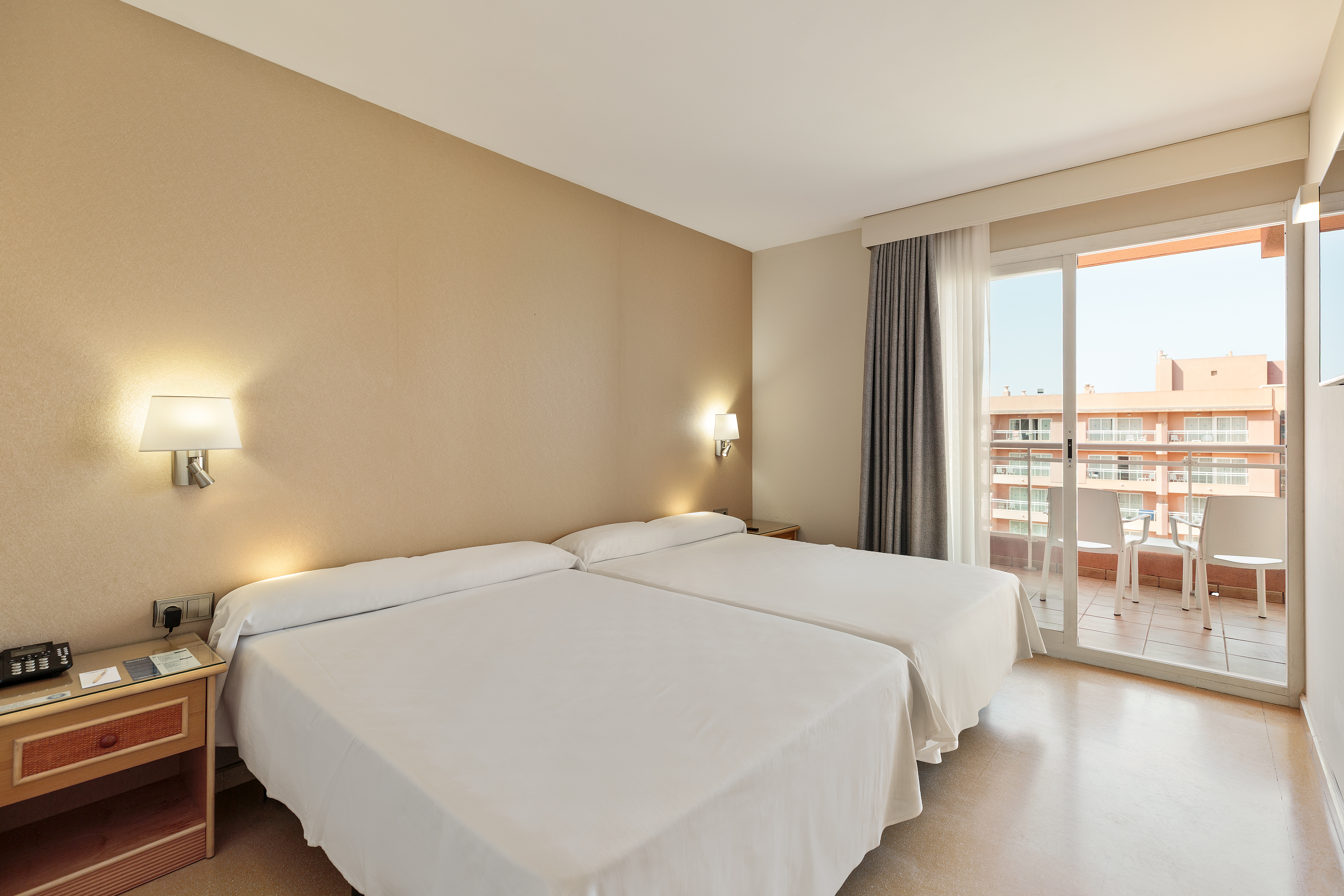 Apartment, Lateral Side Sea View