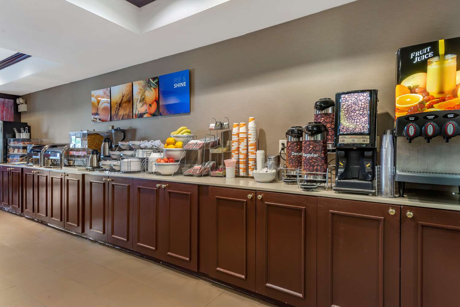 Comfort Suites Newark - Harrison 10/14